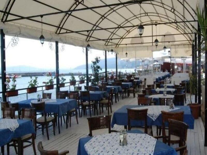 Lotos Hotel بالشيك المظهر الخارجي الصورة